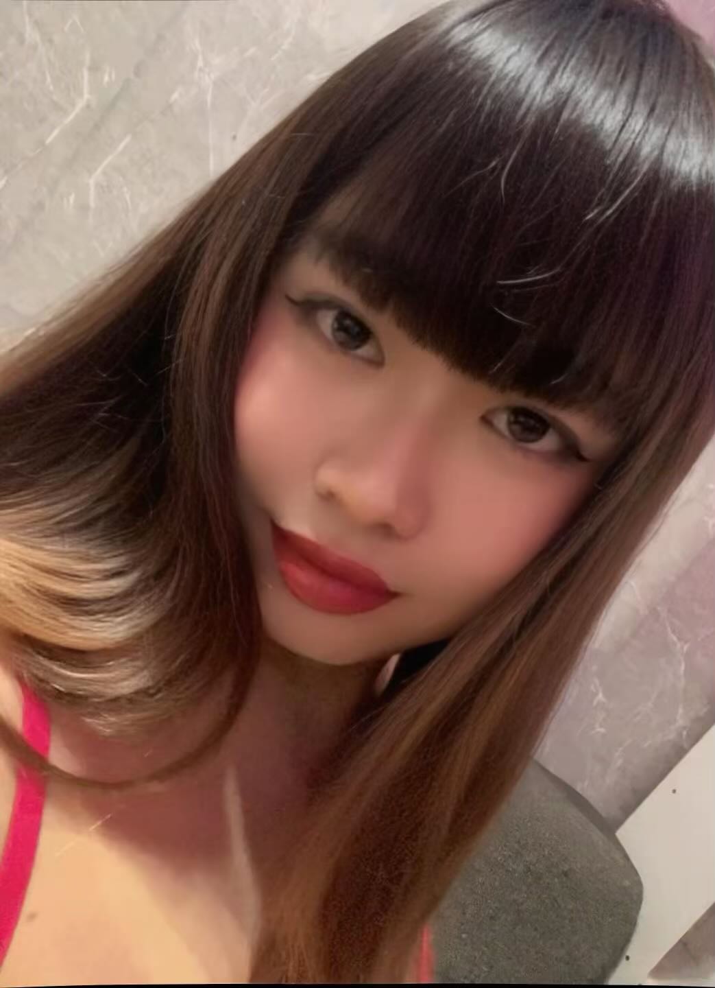 Allison — live cam girl online now on CamLive