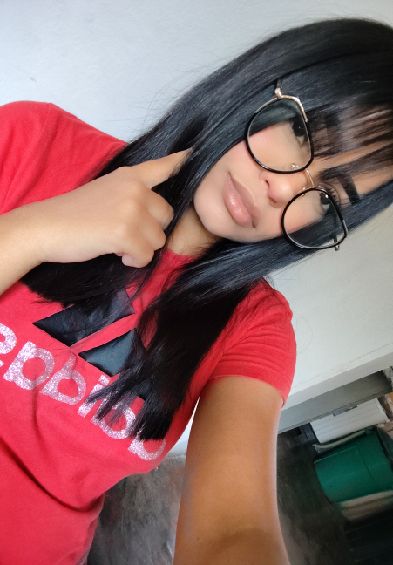Zaray from Chile — live cam girl online now on CamLive