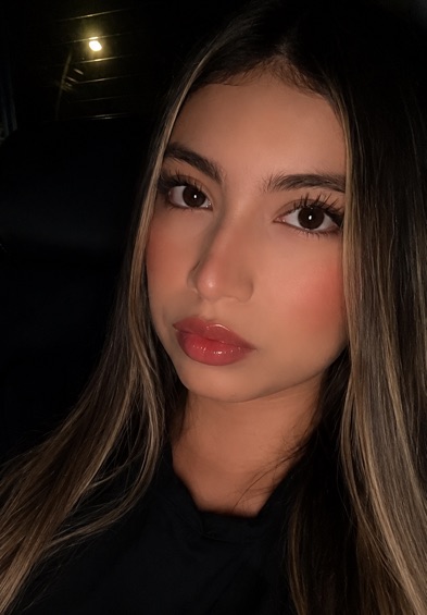Star from Colombia — real girl on CamLive live cam chat